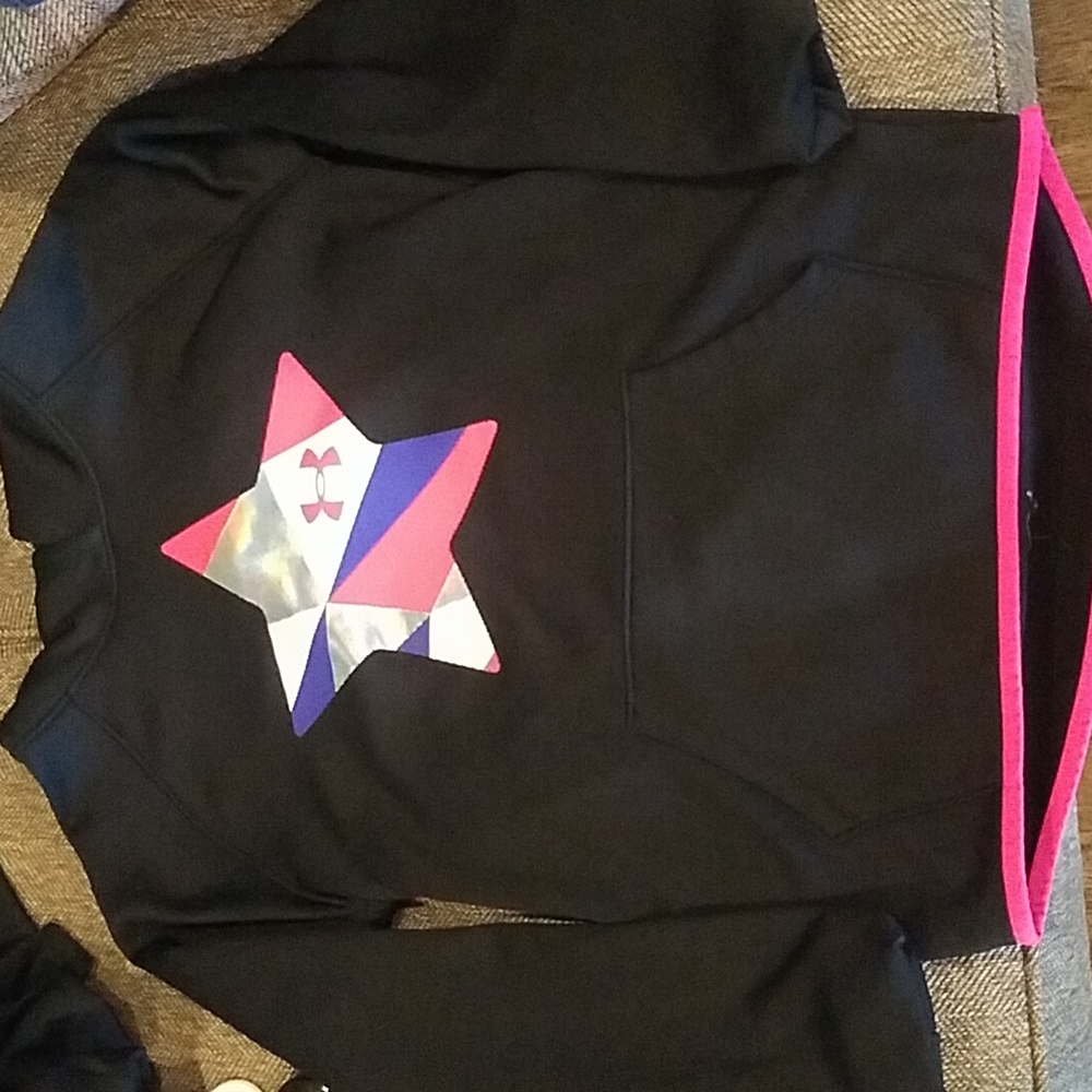 Girls Under Armour hoodie